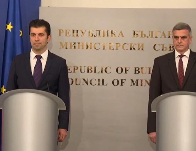 Мнения и коментари