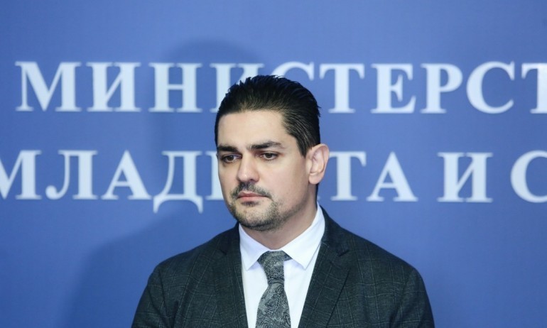 Мнения и коментари