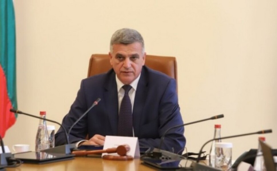 Съпругата на Стефан Янев брои над 300 000 за нова къща