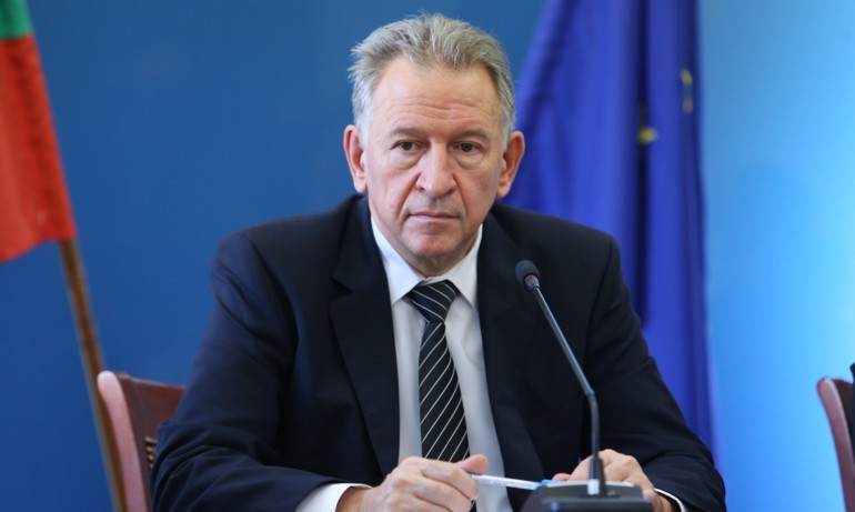 Мнения и коментари