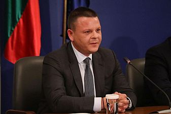 Алексиев: Очакваме близо 130 млн. лв. в бюджета от мобилните оператори