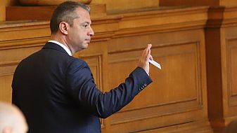  Делян Добрев, който гласува против кабинета: Ще гласувам 