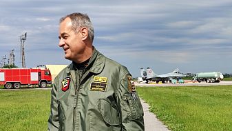 Назначиха генерал Николай Русев за командир на ВВС