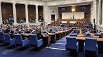Гласуват четвъртия вот на недоверие към кабинета 