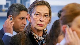 Защо г-жо Планк? Warum Frau Botschafterin?