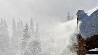 Жълт код за снеговалежи и силен вятър в 3 области - Видин, Враца и Монтана