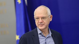 Заради постоянните избори държавата работи с 1/8 от капацитета си