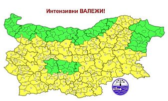 Гръмотевични бури и градушки в почти цялата страна
