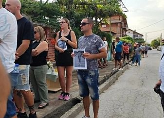 Близките на убития в Пловдив искат най-тежкото наказание за заподозрените деца