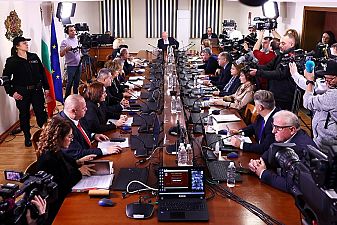 26 искат сладка служба във ВСС