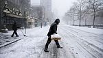 Десетки хиляди американци останаха без ток заради мощна зимна буря