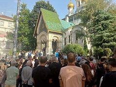 Българската църква няма правомощия да отвори отново Руската църква