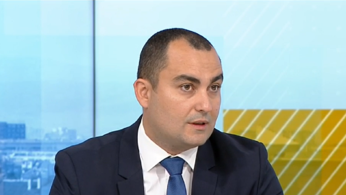 Александър Иванов, ГЕРБ: Правителството иска да „скрие нещо“ за въвеждането на еврото в България