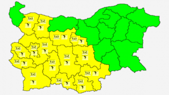 Жълт код за дъжд и гръмотевици в 15 области