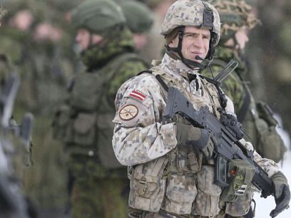 Си Ен Ен: САЩ и техни съюзници обсъждат разполагане на 1000 военни и в България