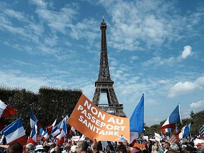  Хиляди протестираха във Франция срещу ограниченията